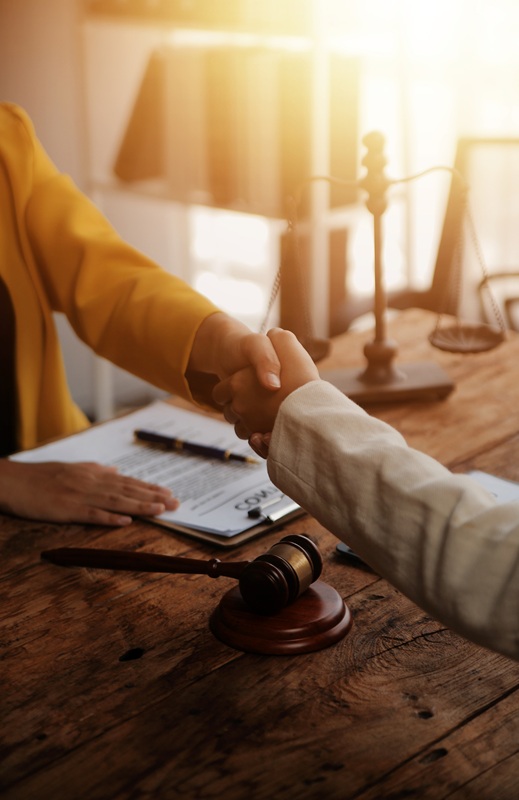 What Does a Real Estate Lawyer Do?